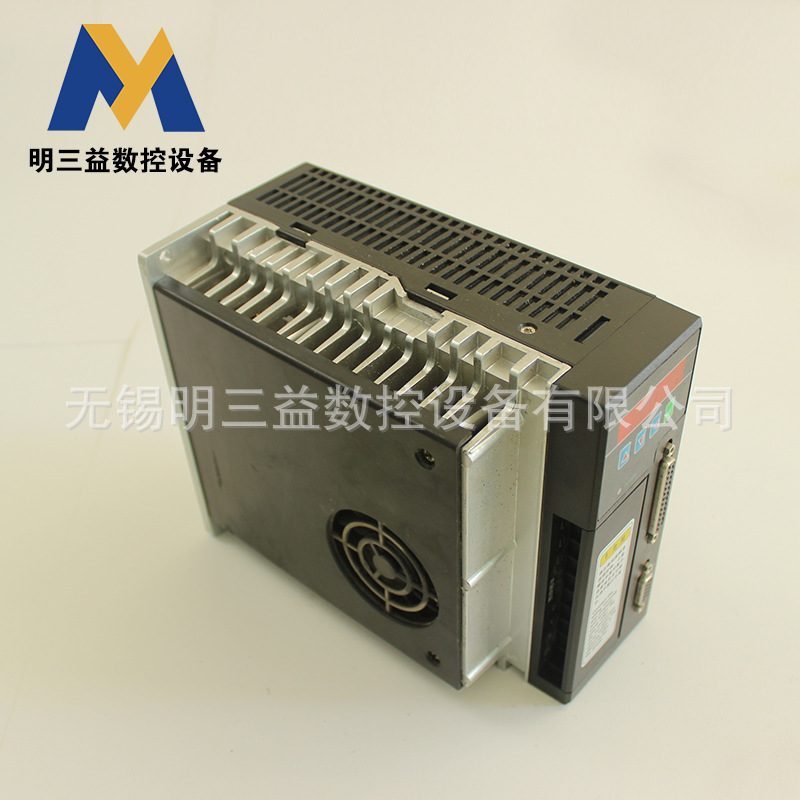 驱动器 WD-30B 电机套装130ST-M15015配WD-30B230A伺服驱动器
